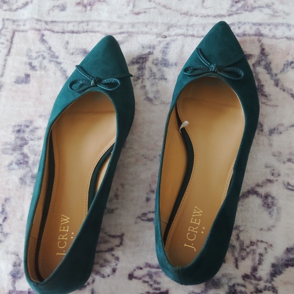 J.crew Elegant Women's Green Flats Size 7.5 ( V - 10) - Picture 1 of 5